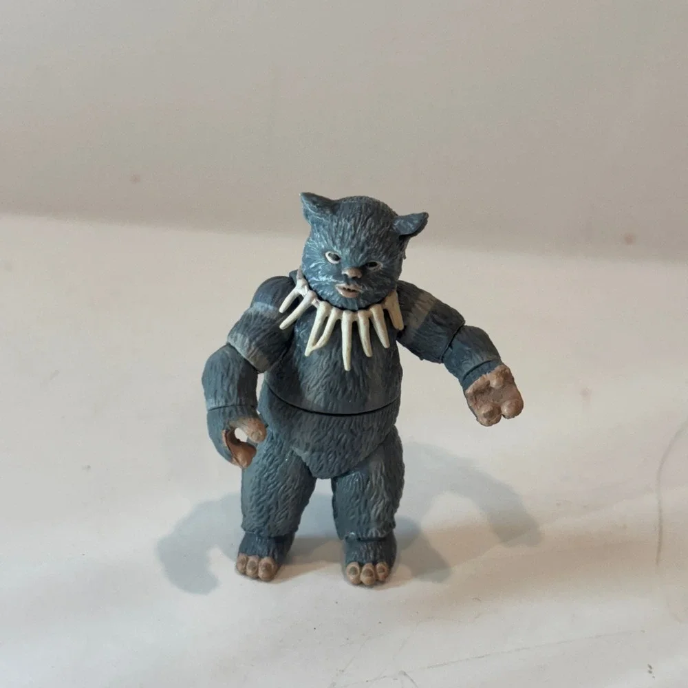 Star Wars Ewok Action Figure Grey with Tooth Necklace 1.75 Inch Vintage Style
